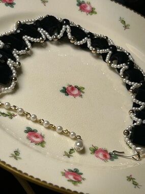 Black Velvet and Pearl Chain Choker Necklace Elegant Reversible 2 styles 12-14”
